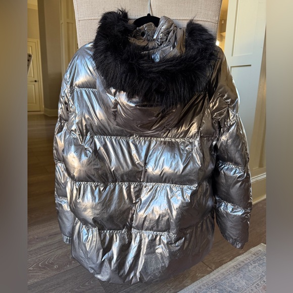 Silver Puffer Jacket with Black Faux Fur Trim - Picture 5 of 6